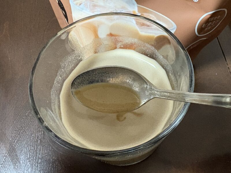SOY it protein(そいっと。プロテイン)はスプーンですくっても粉残りなし